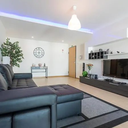 Rocha Prime 50m From With Garage *