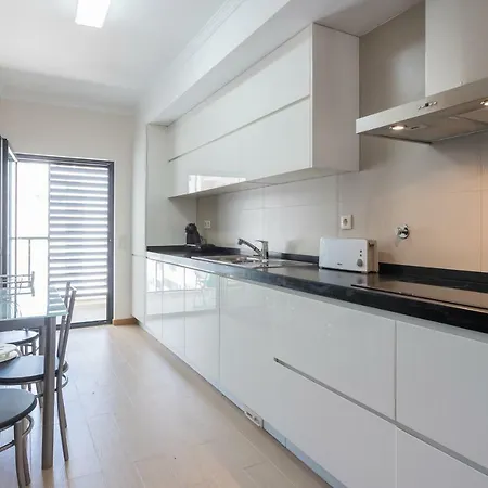 Rocha Prime 50m From With Garage Apartment *