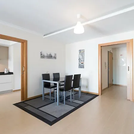 Apartment Rocha Prime 50m From With Garage Portimao