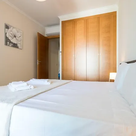 Rocha Prime 50m From With Garage Daire Portimão