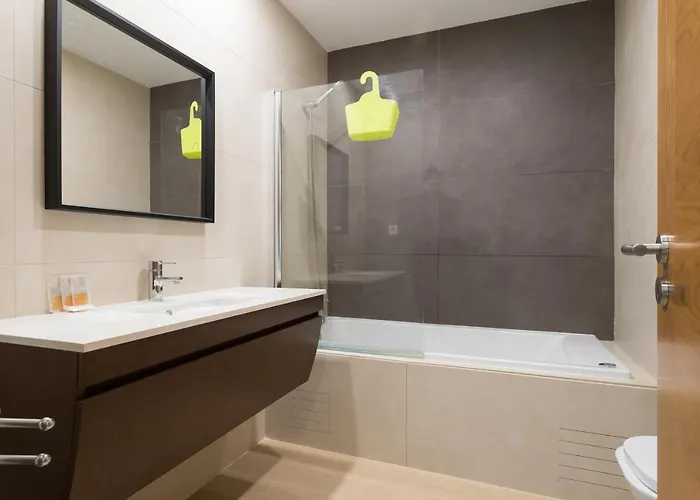 Daire Rocha Prime 50m From With Garage Portimão