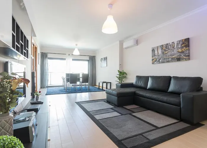 Rocha Prime 50m From With Garage Daire Portimão