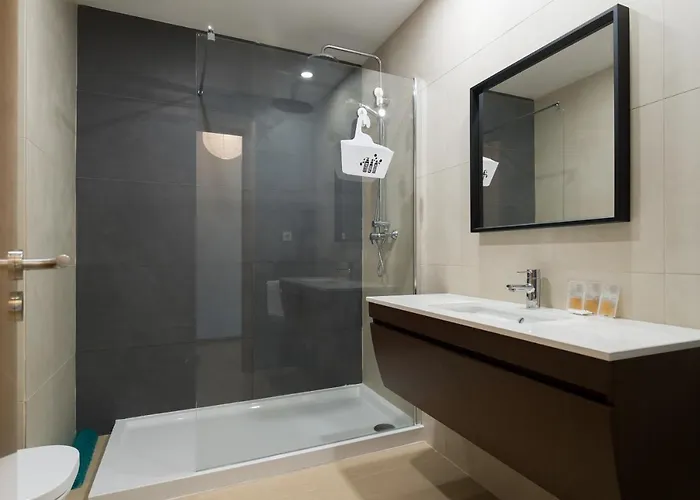 Rocha Prime 50m From With Garage *