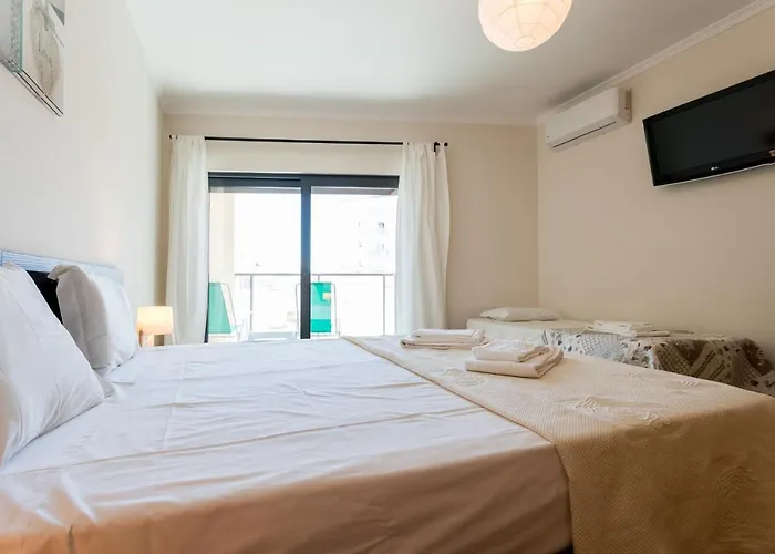 Rocha Prime 50m From With Garage Daire