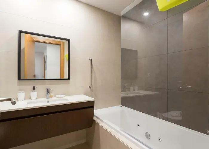 Rocha Prime 50m From With Garage Daire